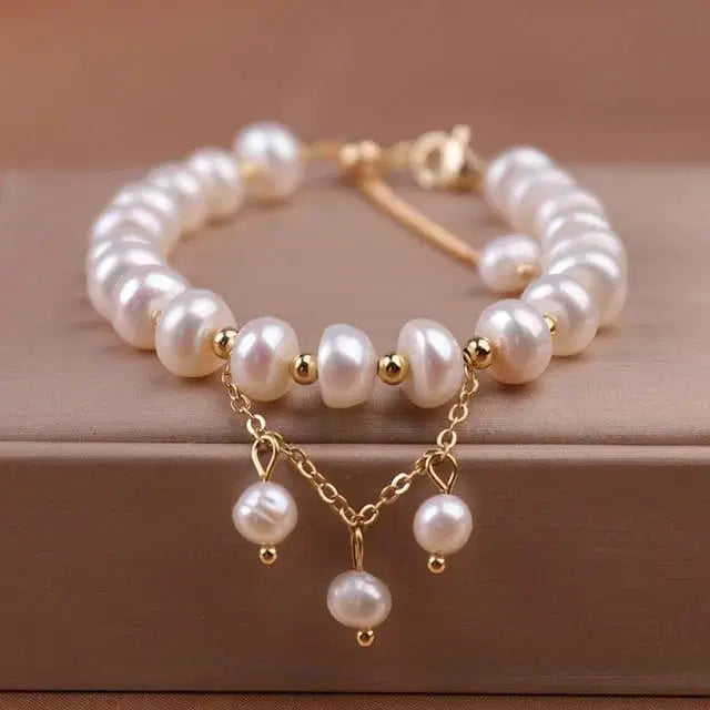Adjustable Alloy Bracelet – Minimal & Stylish
