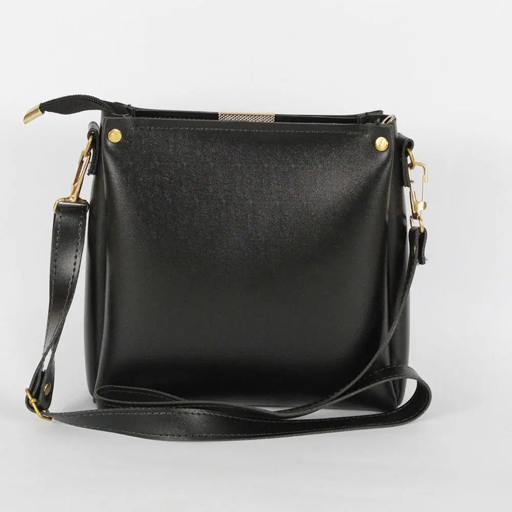 Girl's Elegant Rexine Plain Hand Bag