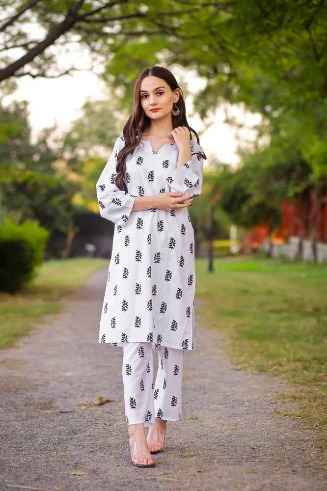2 Pcs Women's Stitched Linen Block Printed Shirt And Trouser