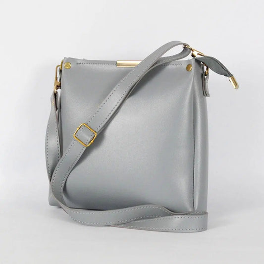 Girl's  Elegant Rexine Plain Hand Bag