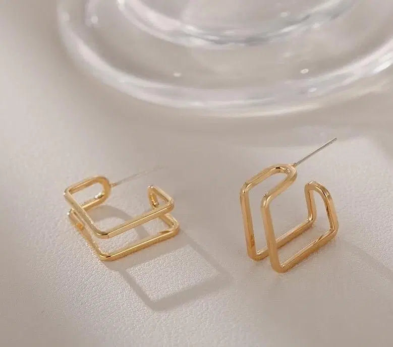 Classic Stainless Steel Stud Earrings – Sleek & Durable