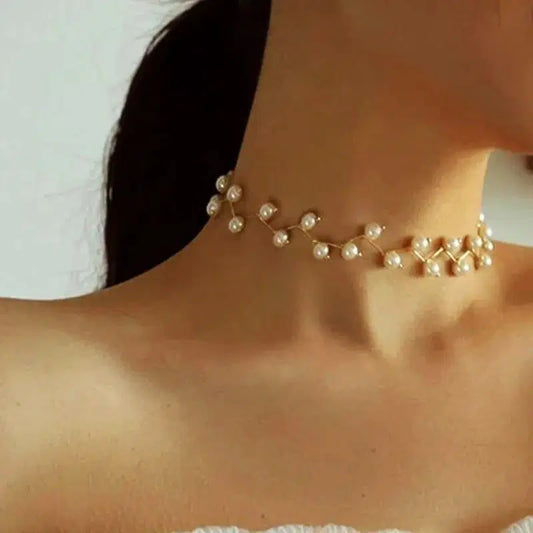 Elegant Pearl Choker – Adjustable Fit