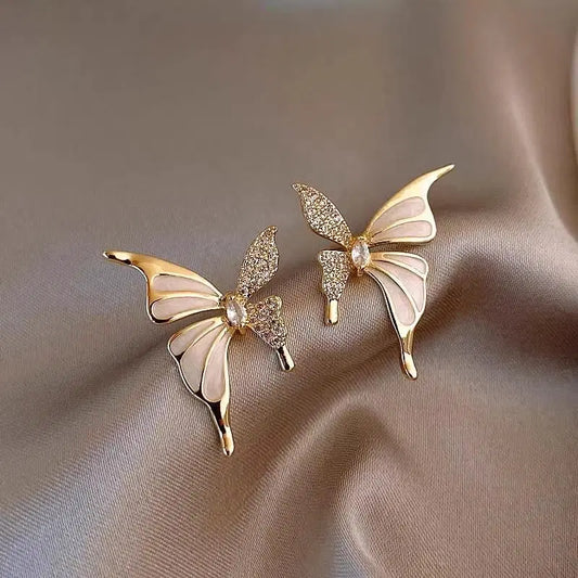 Golden Butterfly Earring – Elegant Zinc Alloy Design