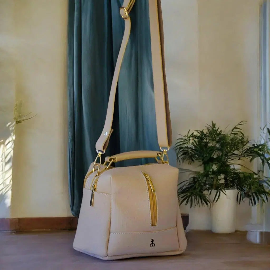 Women's PU Leather Textured Hand Bag