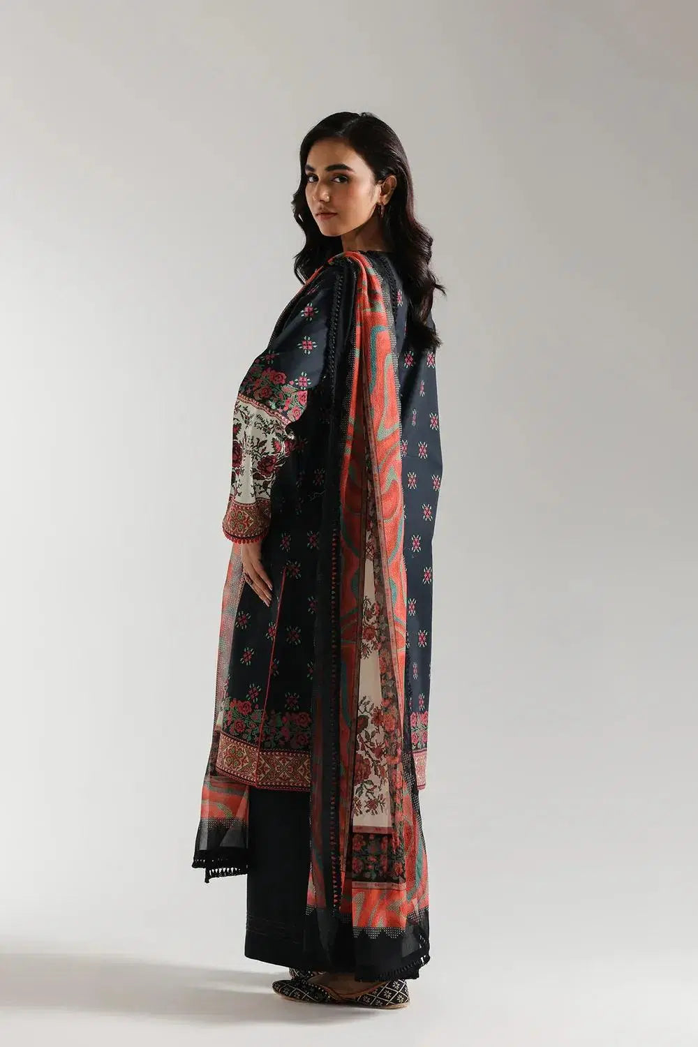 3-Piece Printed Lawn Suit with Dobby Dupatta – Black