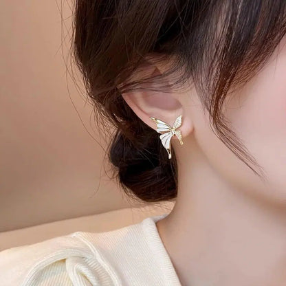 Golden Butterfly Earring – Elegant Zinc Alloy Design