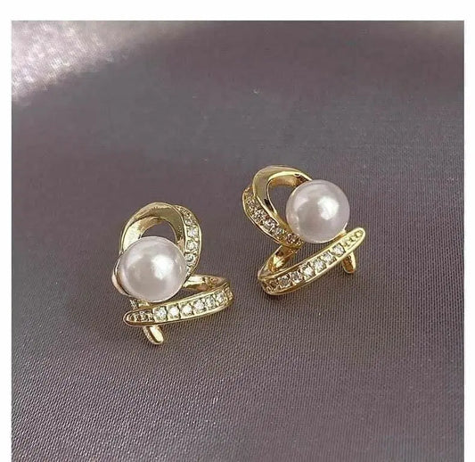 Elegant Golden Plated Metal Earrings – Small & Stylish