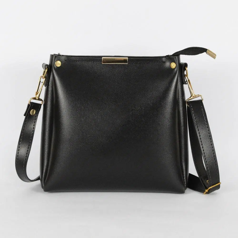 Girl's  Elegant Rexine Plain Hand Bag